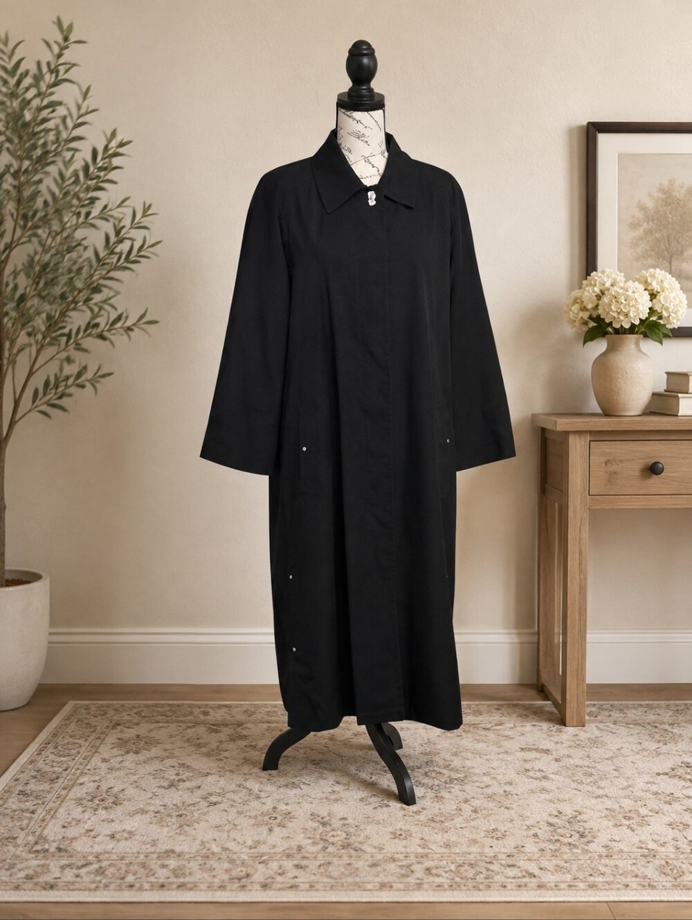 Size 9/10 Fen Nelli Classic Black Trench Coat